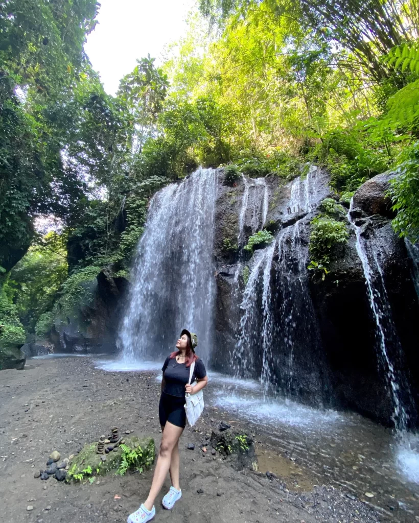 Foto wisata di Toyo Bulan Waterfall - Gambar ke-3