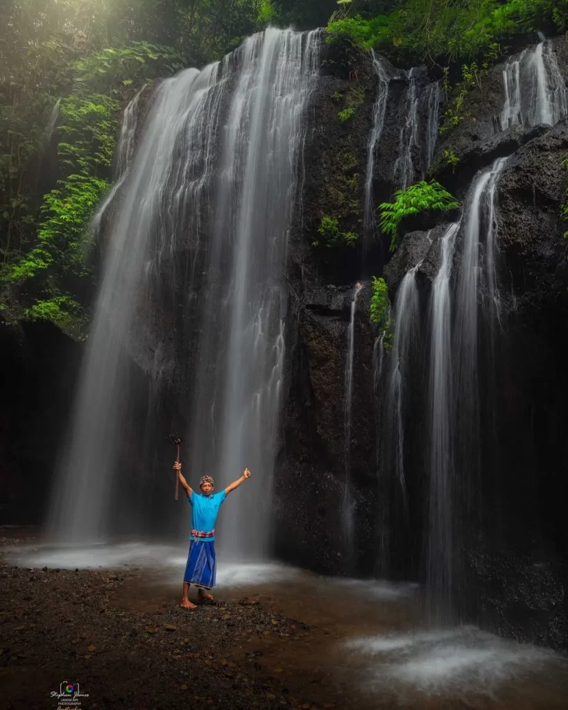 Foto wisata di Toyo Bulan Waterfall - Gambar ke-2