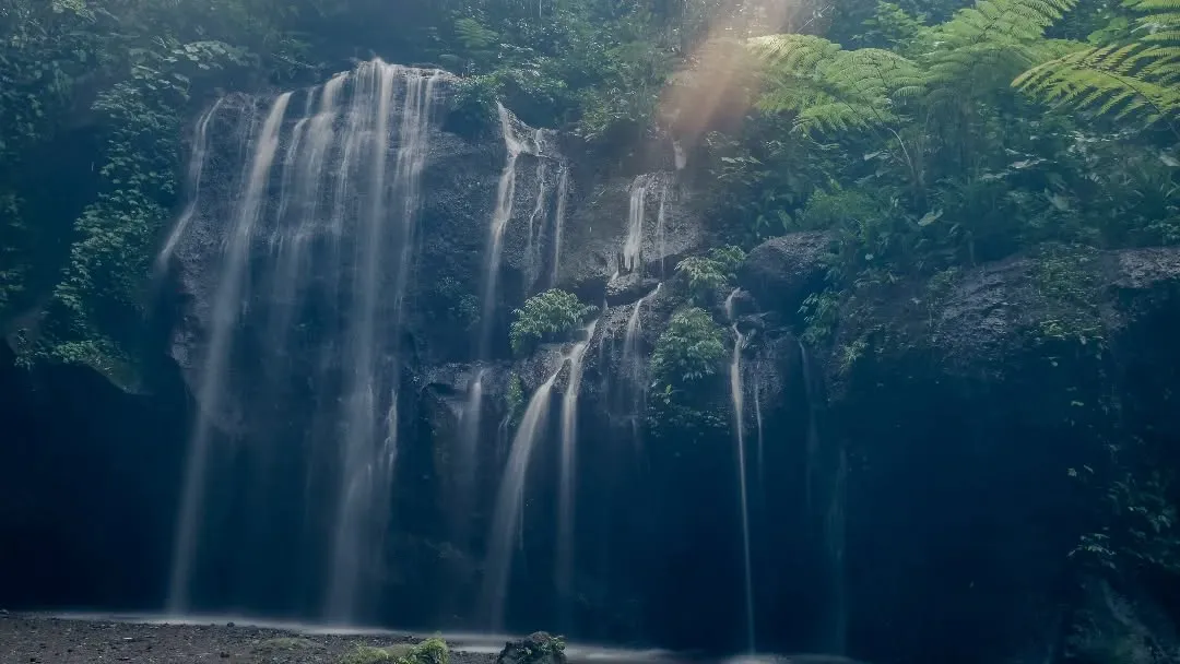 suta_91Toyobulan-waterfall